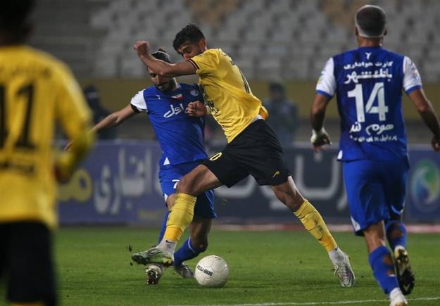 استقلال به سپاهان: زمین زشت‌تان را درست کنید! 