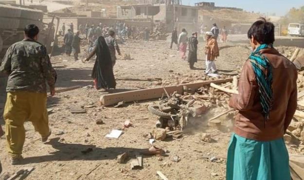 انفجار مهیب در مرکز افغانستان 12 کشته و ده‌ها زخمی برجای گذاشت 