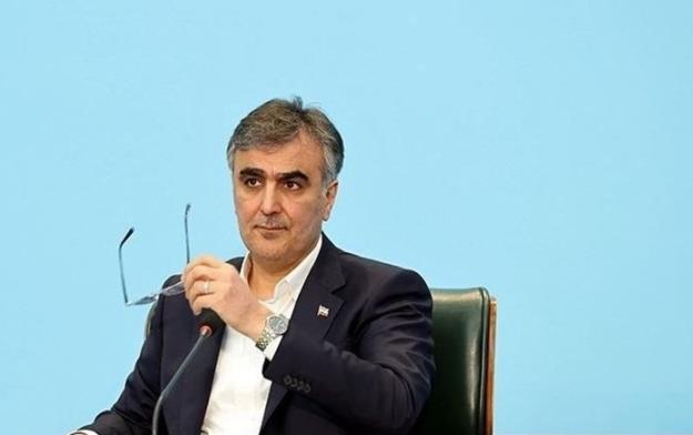 فرزین: نظارت بر بانک‌ها خیلی ضعیف است/ تورم الان ۲۰ درصد بالاتر از حد متوسط دهه ۸۰ است!