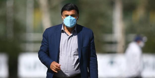 مظلومی: با استقلال مانند بچه سرراهی برخورد می‌شود