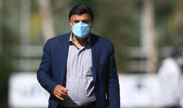 مظلومی: با استقلال مانند بچه سرراهی برخورد می‌شود