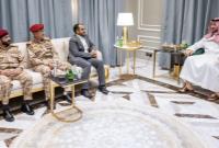 وزیر دفاع عربستان دربارۀ راهکار پایان جنگ با هیئت صنعا ملاقات کرد