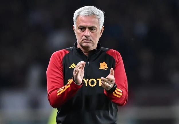  مورینیو: آزمون فعلاً در شرایط بازی در سطح سری A نیست 