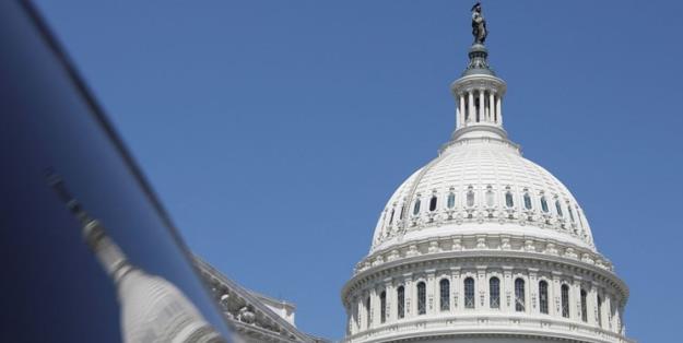  درخواست قانون‌گذاران از دولت بایدن برای تحریم با ایران 