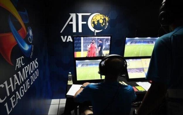  به خاطر نبود VAR نمی‌توانم در لیگ قهرمانان داوری کنم