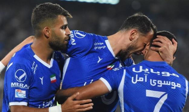 استقلال با خم کردن آلومینیوم صدرنشین شد 