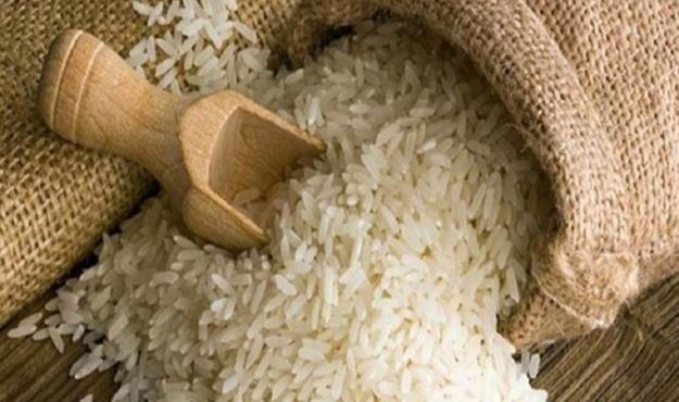  هزاران تن برنج در حال فاسد شدن/ سیاست را روشن کنید؛ اعتبارمان رفت!