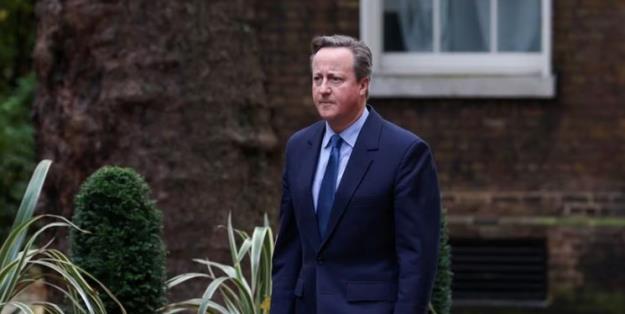  دیوید کامرون وزیر خارجه انگلیس شد 