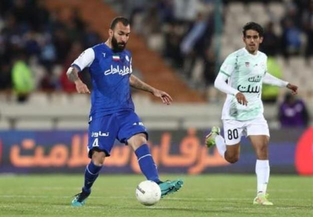  بررسی آمار رویارویی استقلال و ذوب‌آهن در ادوار مختلف