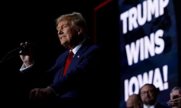  ترامپ در انتخابات مقدماتی آیووا پیروز شد