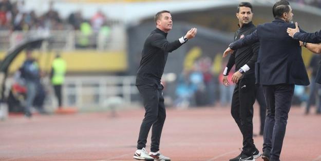  مخالفت با سرمربیگری اوسمار در پرسپولیس 