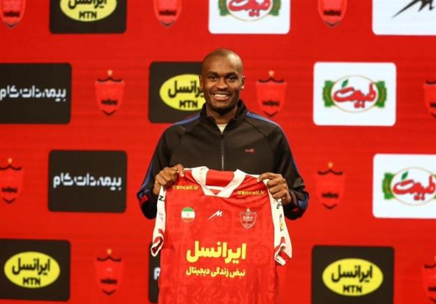  عبدالکریم حسن رسماً به پرسپولیس پیوست 