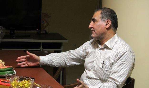 کشور را با پیش‌خور کردن داریم اداره می‌کنیم/ فروش اوراق باعث ایجاد تورم در جامعه می‌شود 