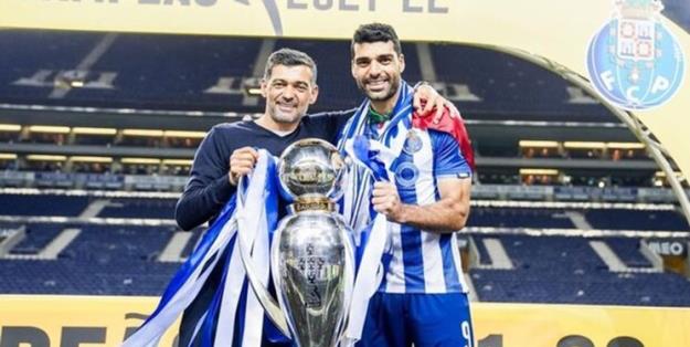 سرمربیِ طارمی گزینۀ هدایت بارسا