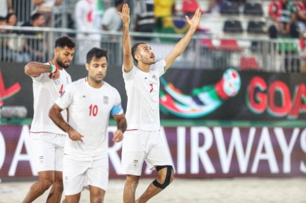 ساحلی‌بازان از تاریخ‌سازی بازماندند