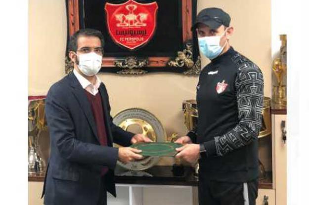 قرارداد یحیی گل‌محمدی با باشگاه پرسپولیس تمدید شد