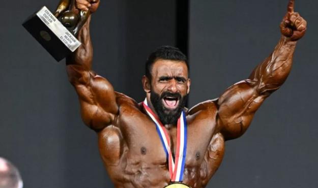  هادی چوپان در انگلستان هم قهرمان شد