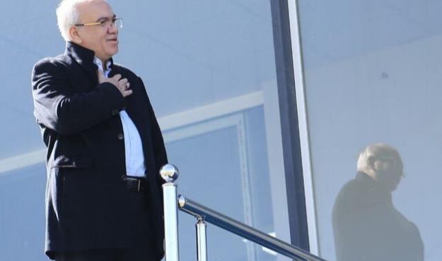 فتح‌الله‌زاده: باید مجسمه نکونام را بسازند!