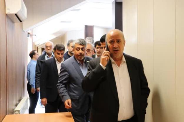 نباید مردم را نسبت به وضعیت استقلال و پرسپولیس امیدوار کنیم