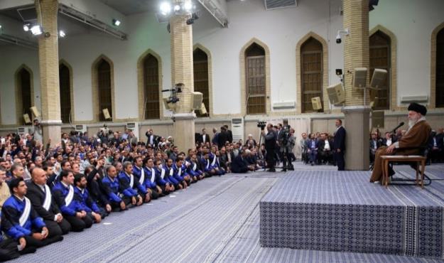 رهبر انقلاب: حال کارگر خوب شود حال کشور خوب می‌شود