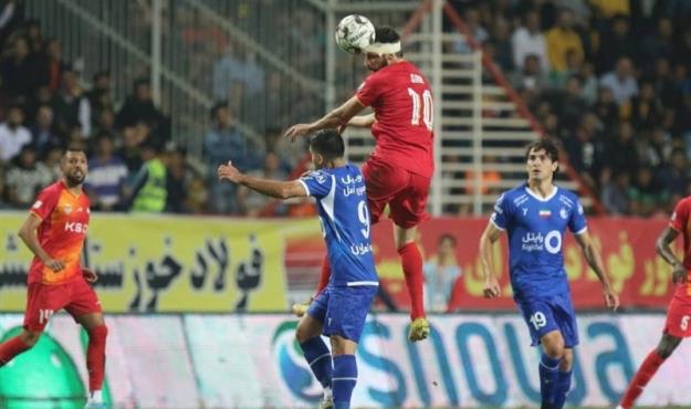 «پیراهن مشکی» عامل درگیری استقلال و فولاد