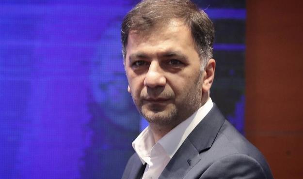  کریمی: اگر برخی حرف‌ها را بزنم، بیرانوند باید چادر سرش کند! 