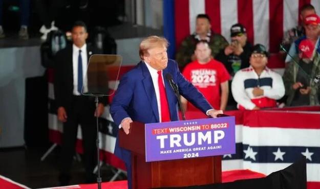  ترامپ: بایدن آمریکا را در صحنه جهانی تحقیر می‌کند