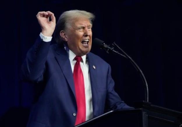  ترامپ: بایدن منتقدانش را نادیده بگیرد و به رقابت ادامه دهد 