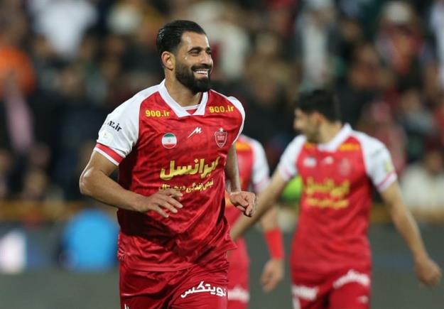  کنعانی‌زادگان: یک سال دیگر قرارداد دارم 