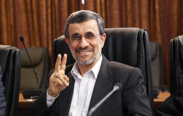 دکتر احمدی‌نژاد پیشتاز نظرسنجی انتخابات ریاست جمهوری است
