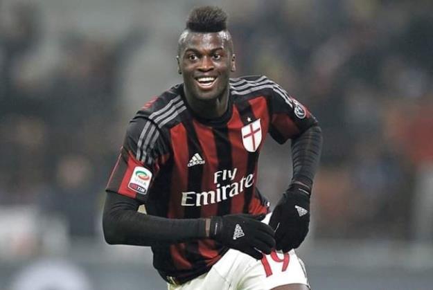 مهاجم سابق میلان از دست پرسپولیس سُر خورد